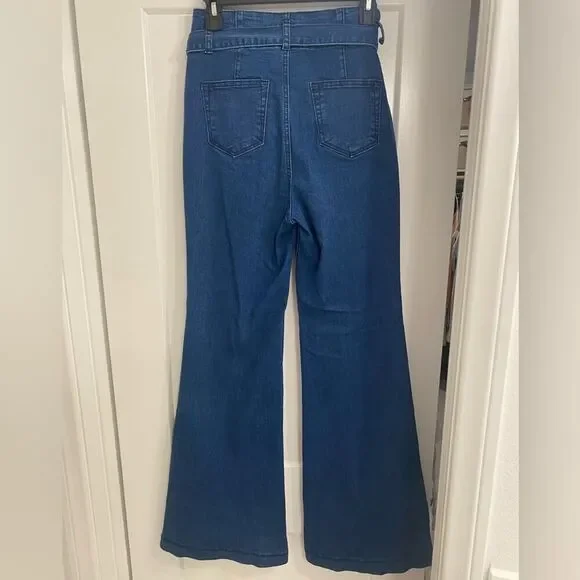 High Waisted Boot Cut Dark Wash Jeans | Size: 6 - Picture 9 of 10